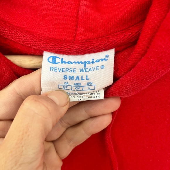Red Champion Hoodie Authentic - Picture 2 of 3